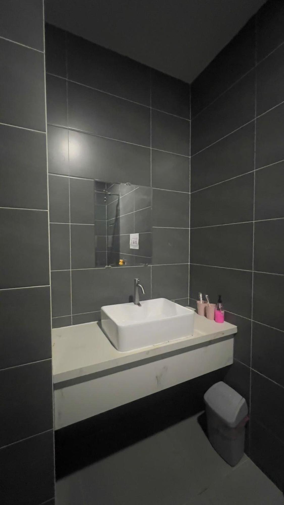 Апартаменты Start House Coliving Walk 5 Minute To The Airport Хошимин Экстерьер фото