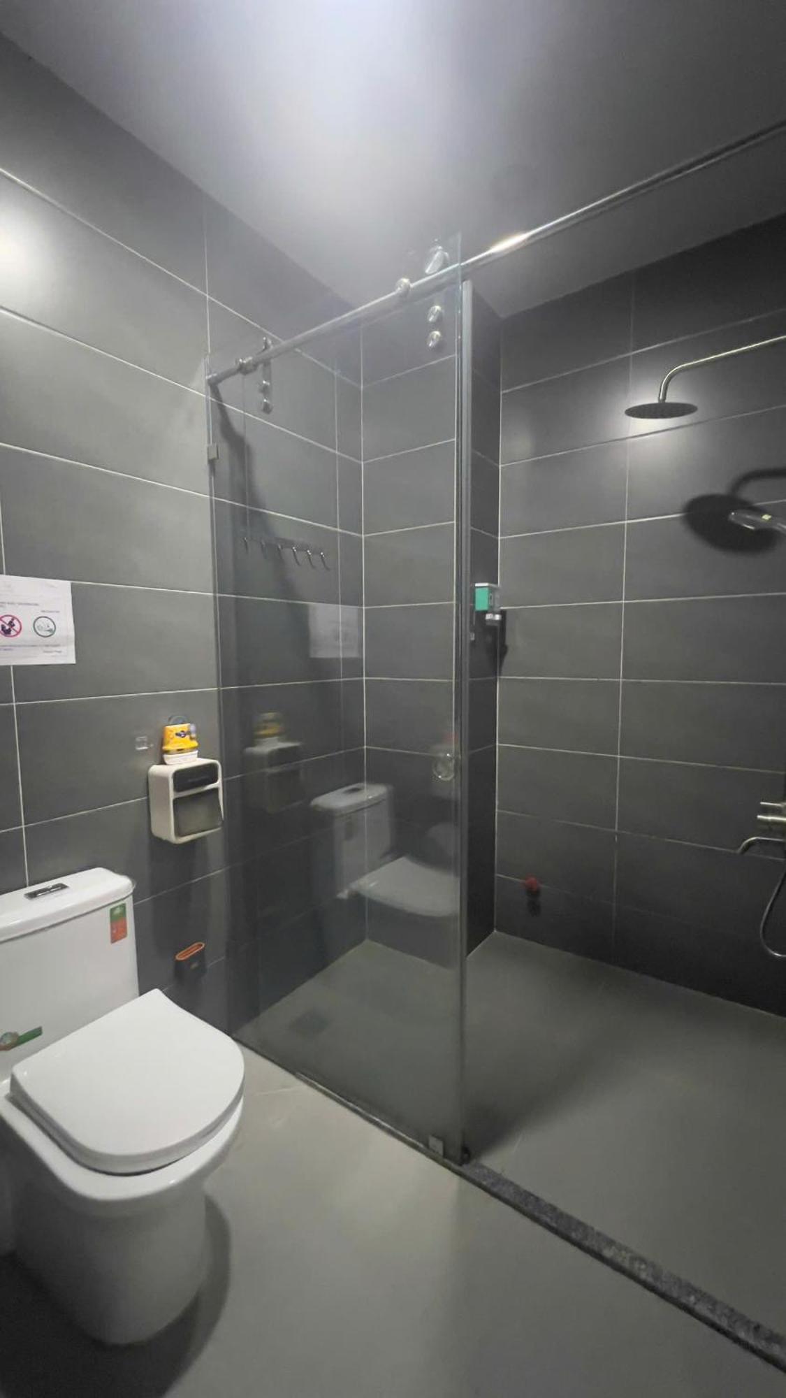 Апартаменты Start House Coliving Walk 5 Minute To The Airport Хошимин Экстерьер фото